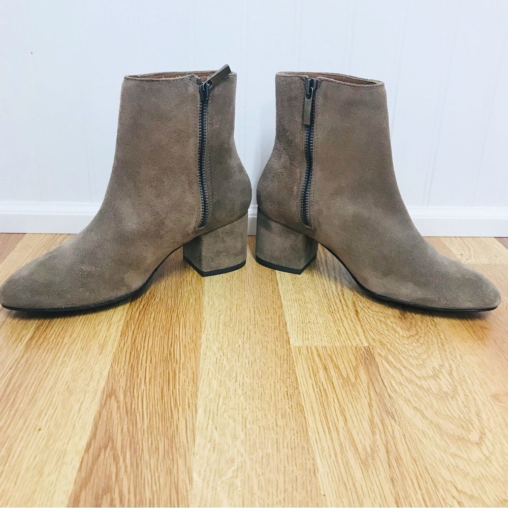 THURSDAY BOOT CO Highline Taupe Suede Ankle‎ Boot Bootie Chunky Heel Size 5 New - Picture 4 of 11